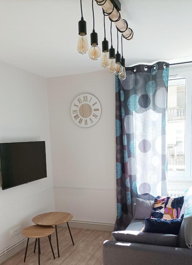 Loudeac : Appartement T2 Chaleureux Centre Ville Exterior photo